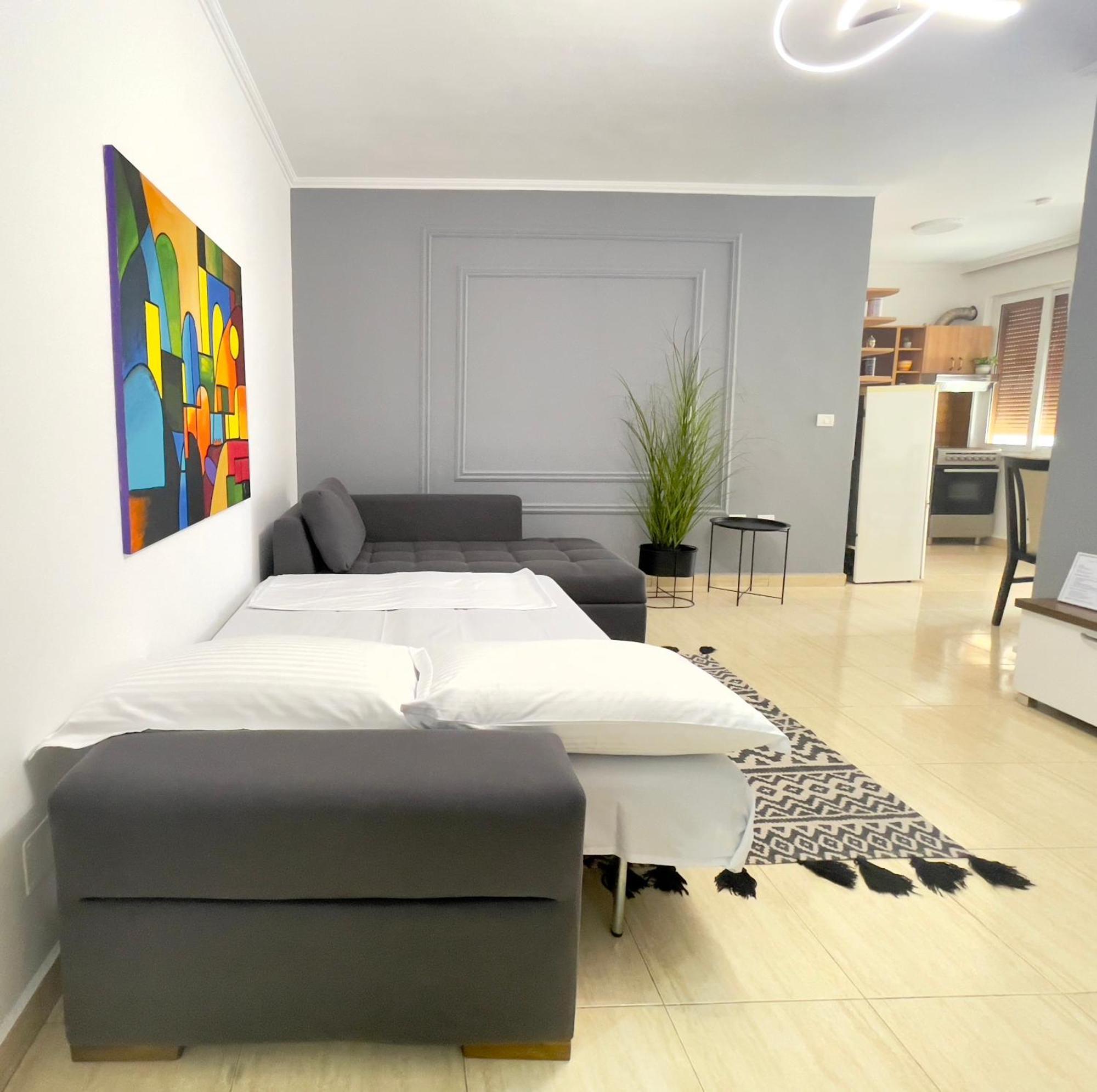 Maris Apartment Tirana Zewnętrze zdjęcie